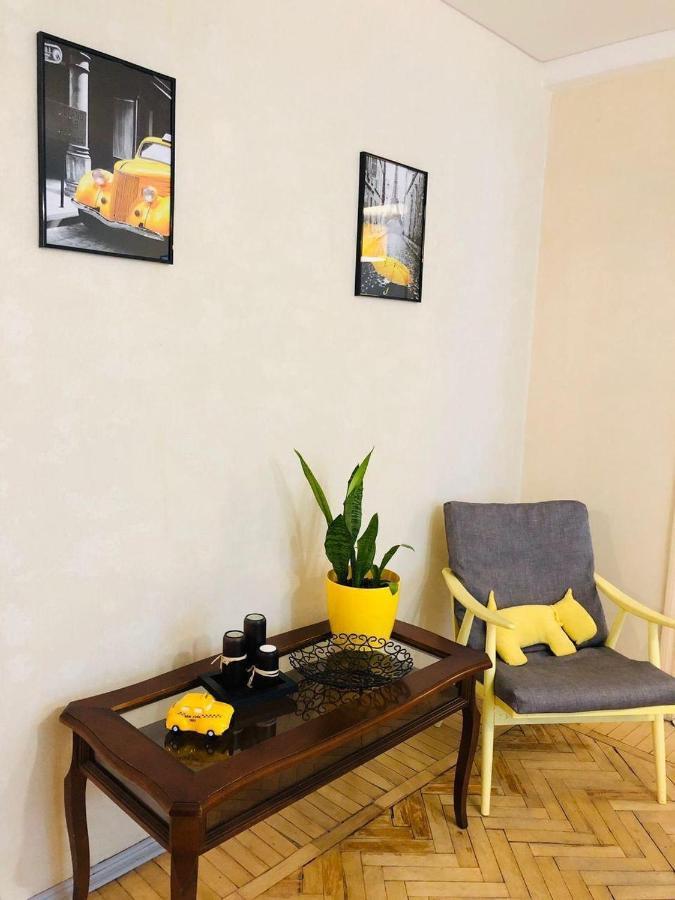 Sunflower Apartment Near Kiev Airport & Railway Station & Center City! Экстерьер фото