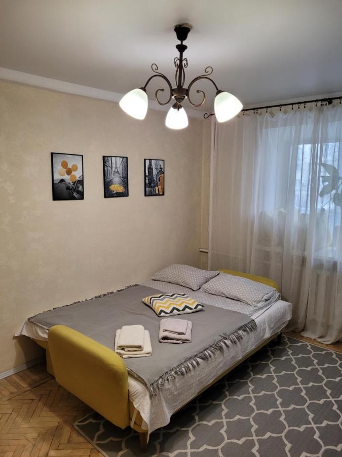 Sunflower Apartment Near Kiev Airport & Railway Station & Center City! Экстерьер фото