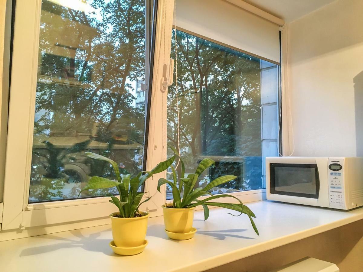 Sunflower Apartment Near Kiev Airport & Railway Station & Center City! Экстерьер фото