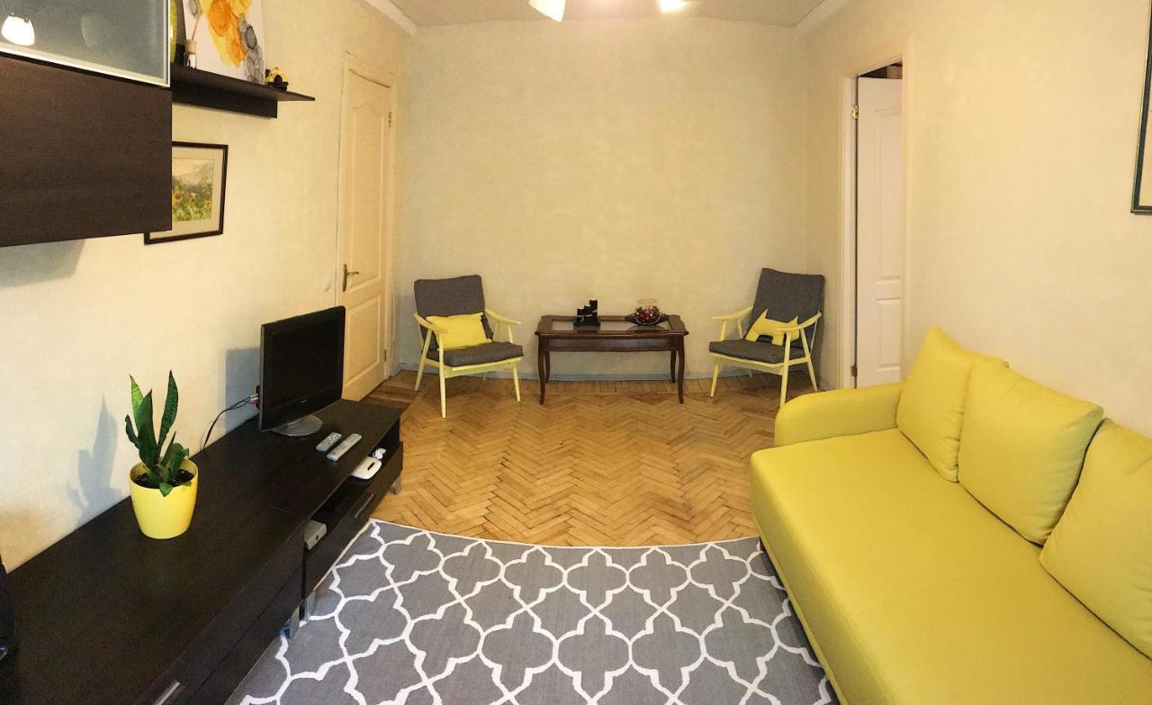 Sunflower Apartment Near Kiev Airport & Railway Station & Center City! Экстерьер фото